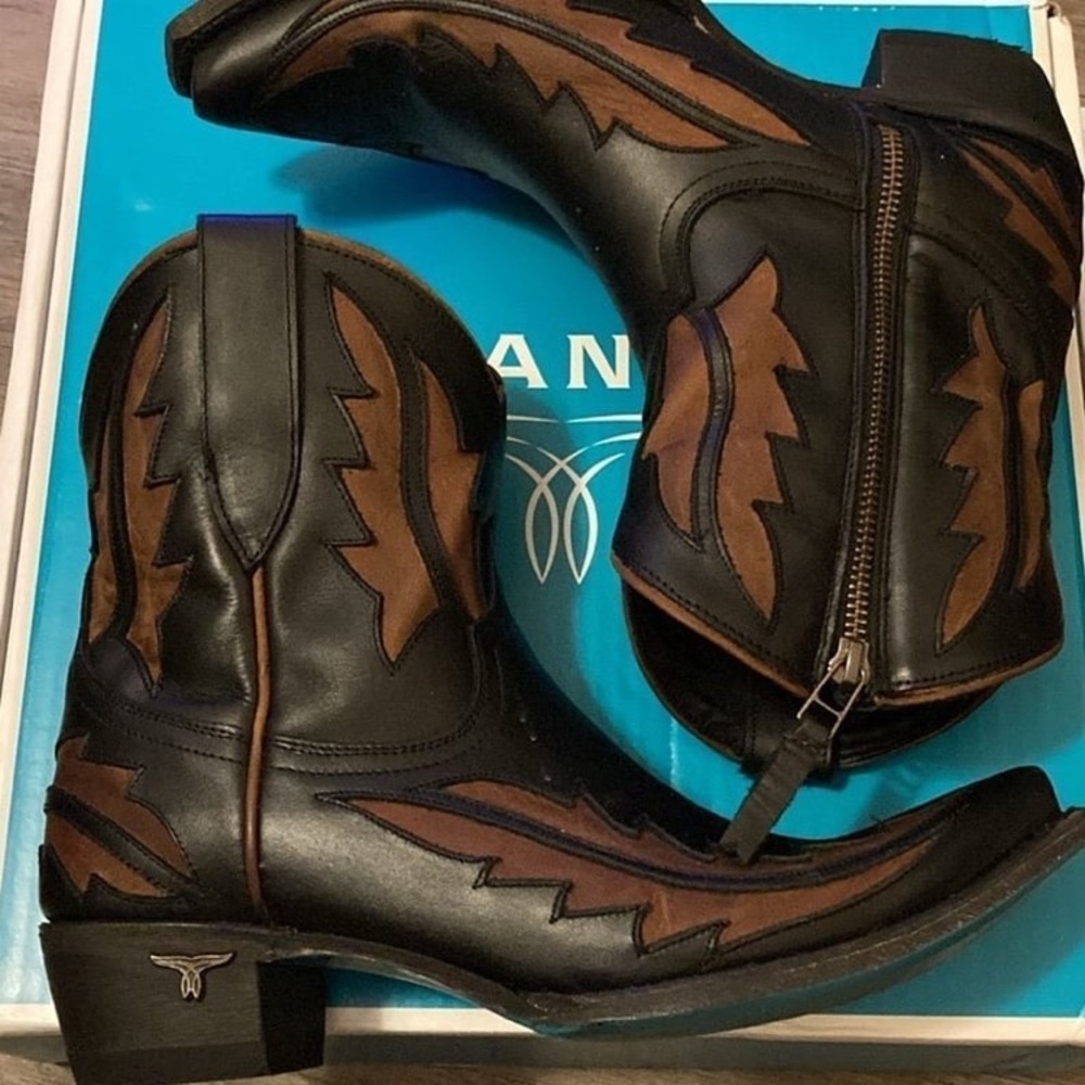 Lane boots